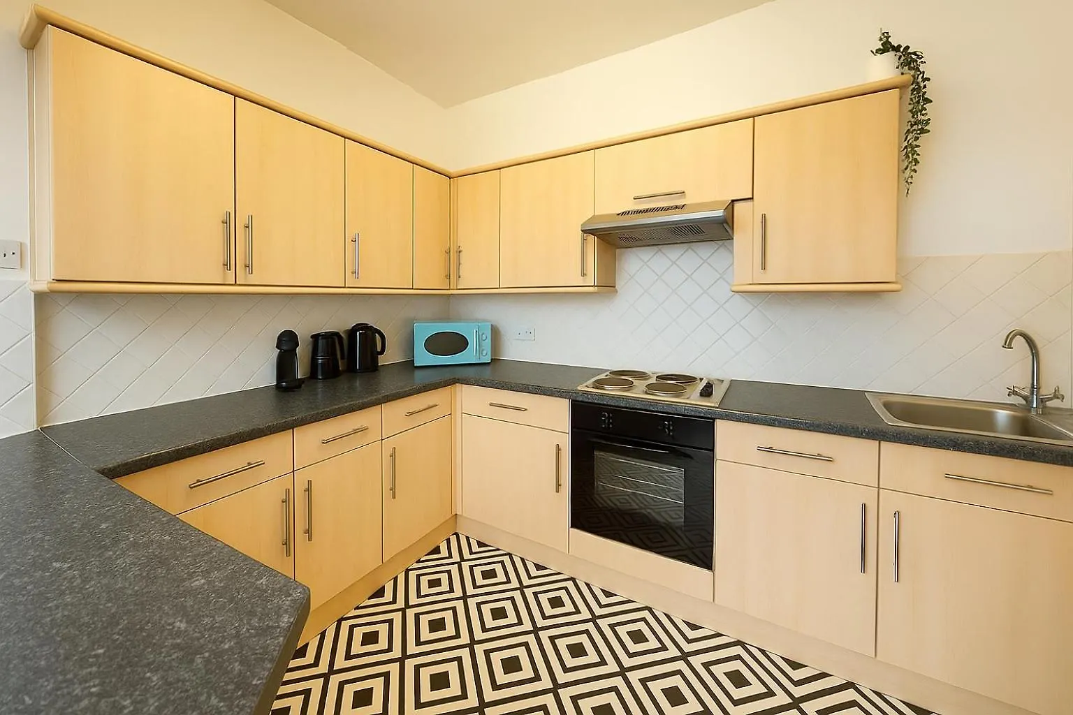 Space For Groups, 10 Mins From Queen St! Кардифф